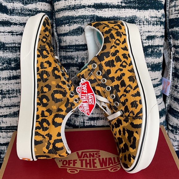 Vans Comfycush Old Skool Leopard WMNS - Picture 12 of 16
